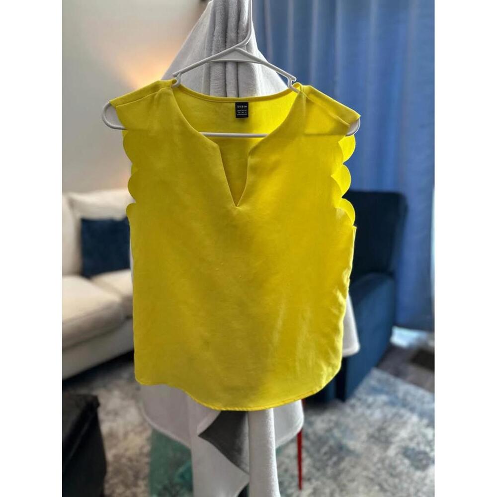 Yellow Blouse | Scalloped Shoulders